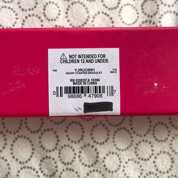 Juicy Couture Gold Heart Starter Bracelet - Picture 4 of 9